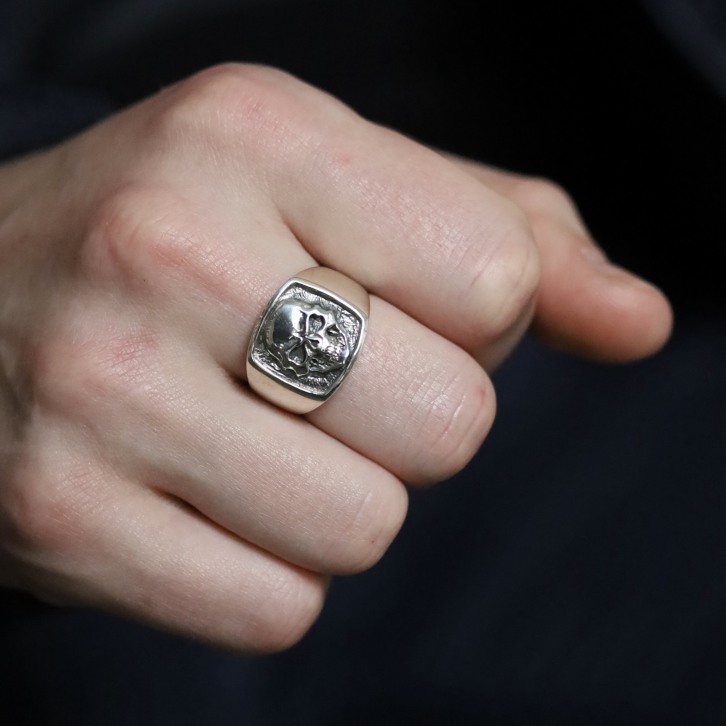 Bague T Te De Mort En Argent