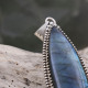 Pendentif en argent et labradorite