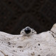 Bague en argent et onyx