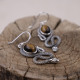 Boucles d'oreilles en argent et oeil de tigre - serpent