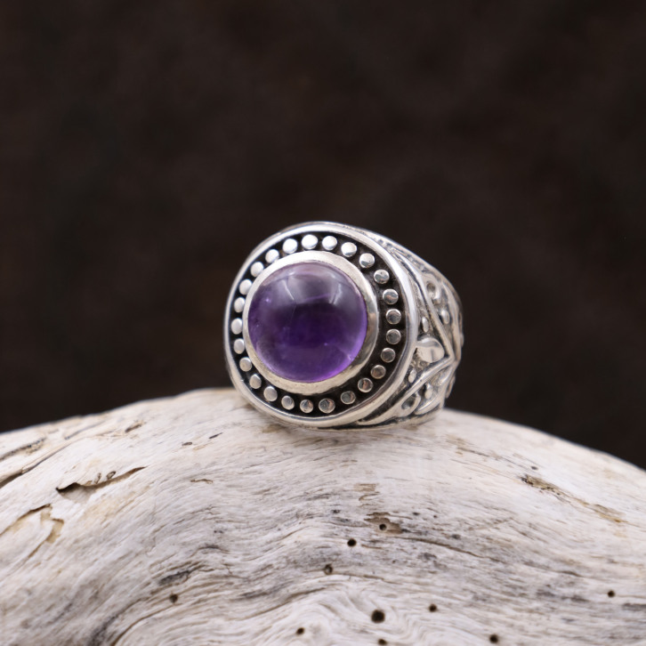 Bague en argent et améthyste