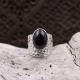 Bague en argent et onyx