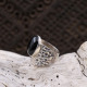 Bague en argent et onyx