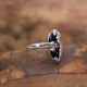 Bague d'exception en argent avec marcassites et onyx - serpent