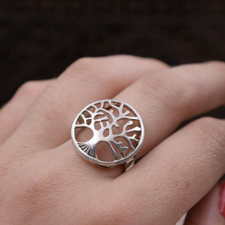 Bague en argent - arbre de vie