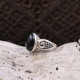 Bague en argent et onyx