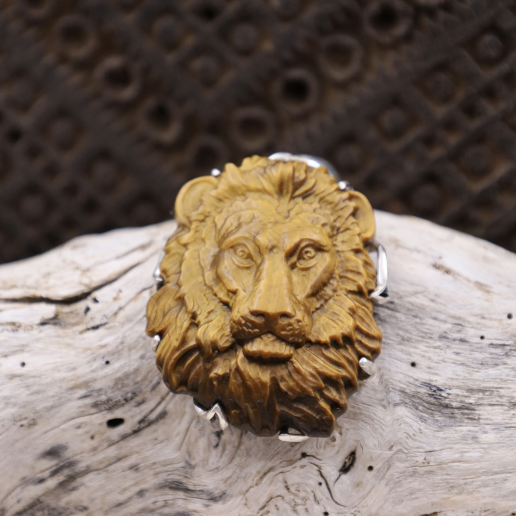 Pendentif en argent et oeil de tigre - lion