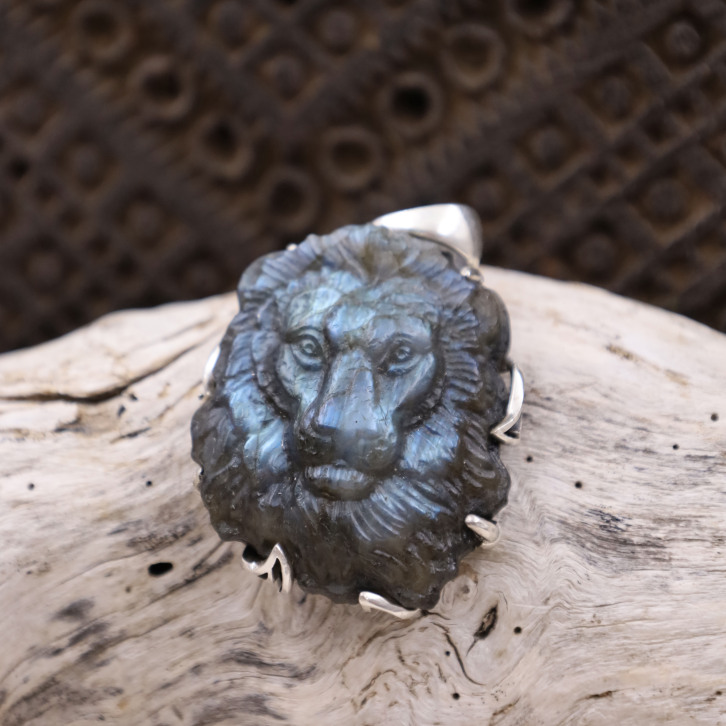 Pendentif en argent et labradorite - lion