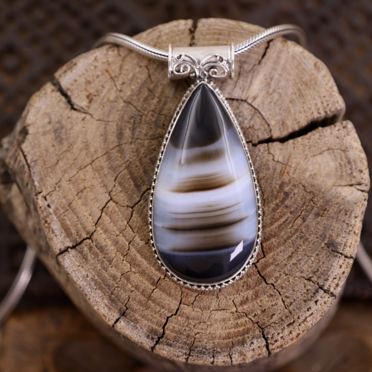 Pendentif en argent et agate