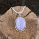 Pendentif en argent et agate bleue