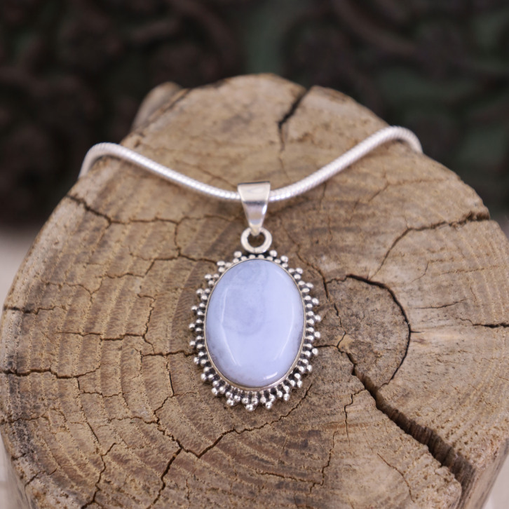 Pendentif en argent et agate bleue