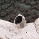 Bague en argent et onyx