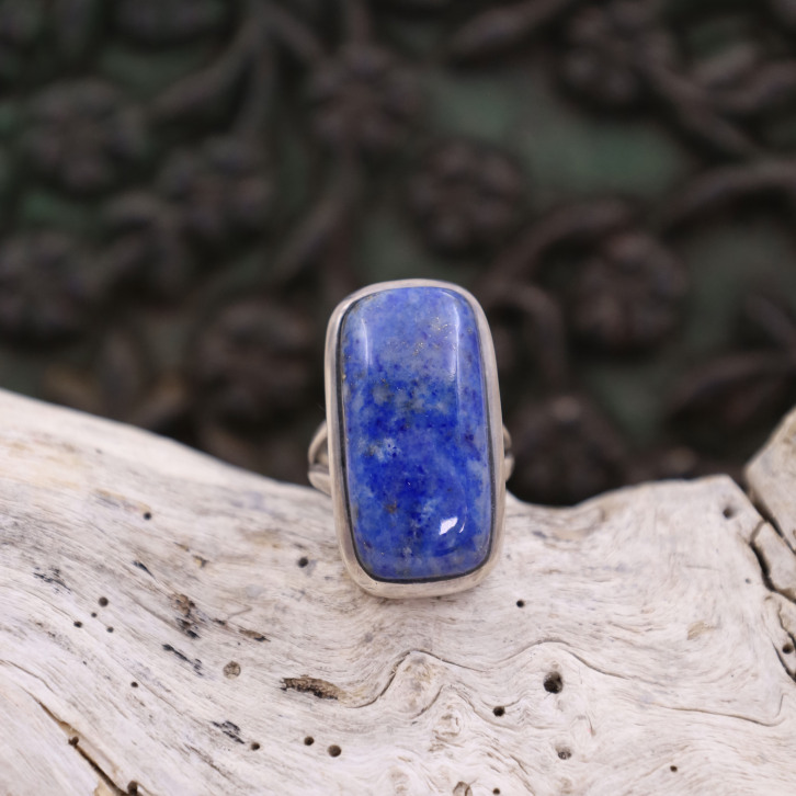 Bague en argent et lapis lazuli