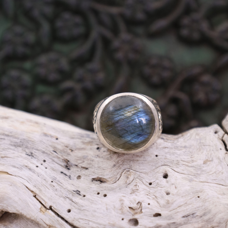 Bague en argent et labradorite