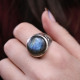 Bague en argent et labradorite