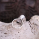 Bague en argent et opale noire