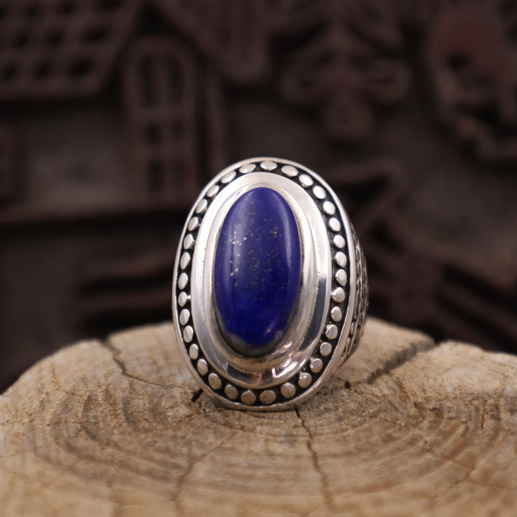 Bague en argent et lapis lazuli