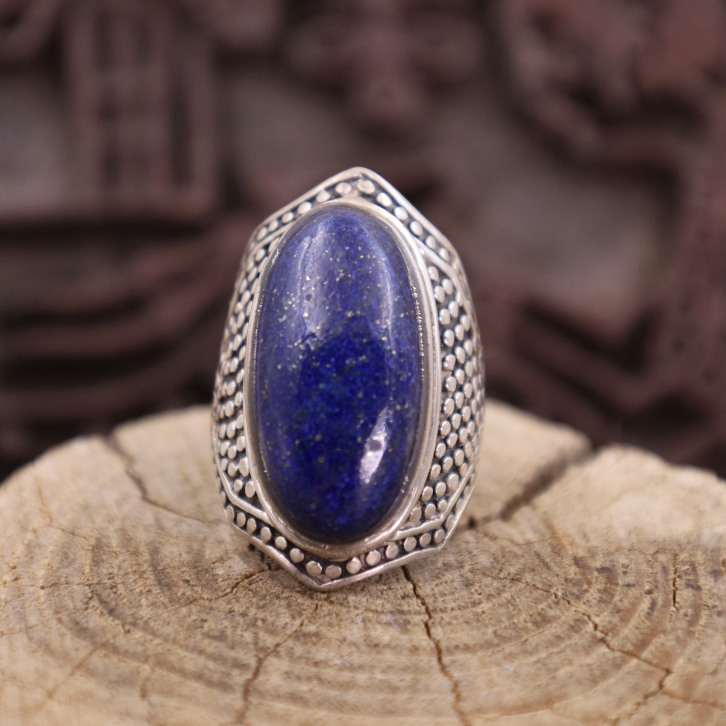 Bague en argent et lapis lazuli