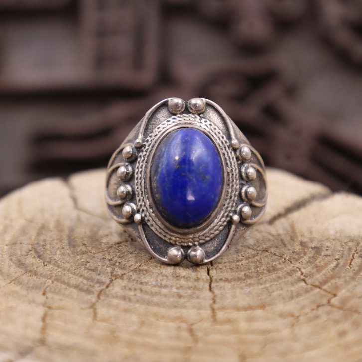 Bague en argent et lapis lazuli