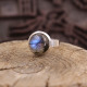 Bague en argent et labradorite