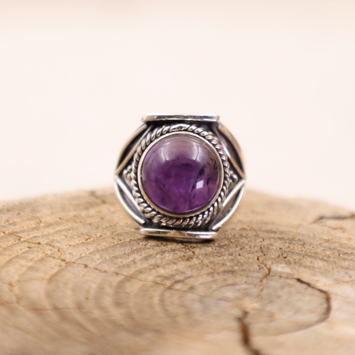 Bague en argent et améthyste